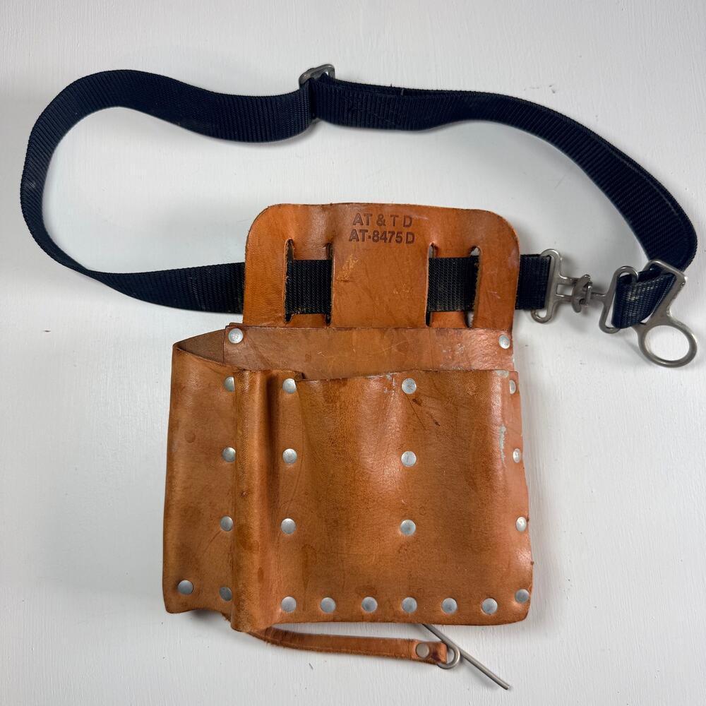 Vintage AT&T Leather Tool Pouch AT-8475 D Lineman Utility Belt Bell System